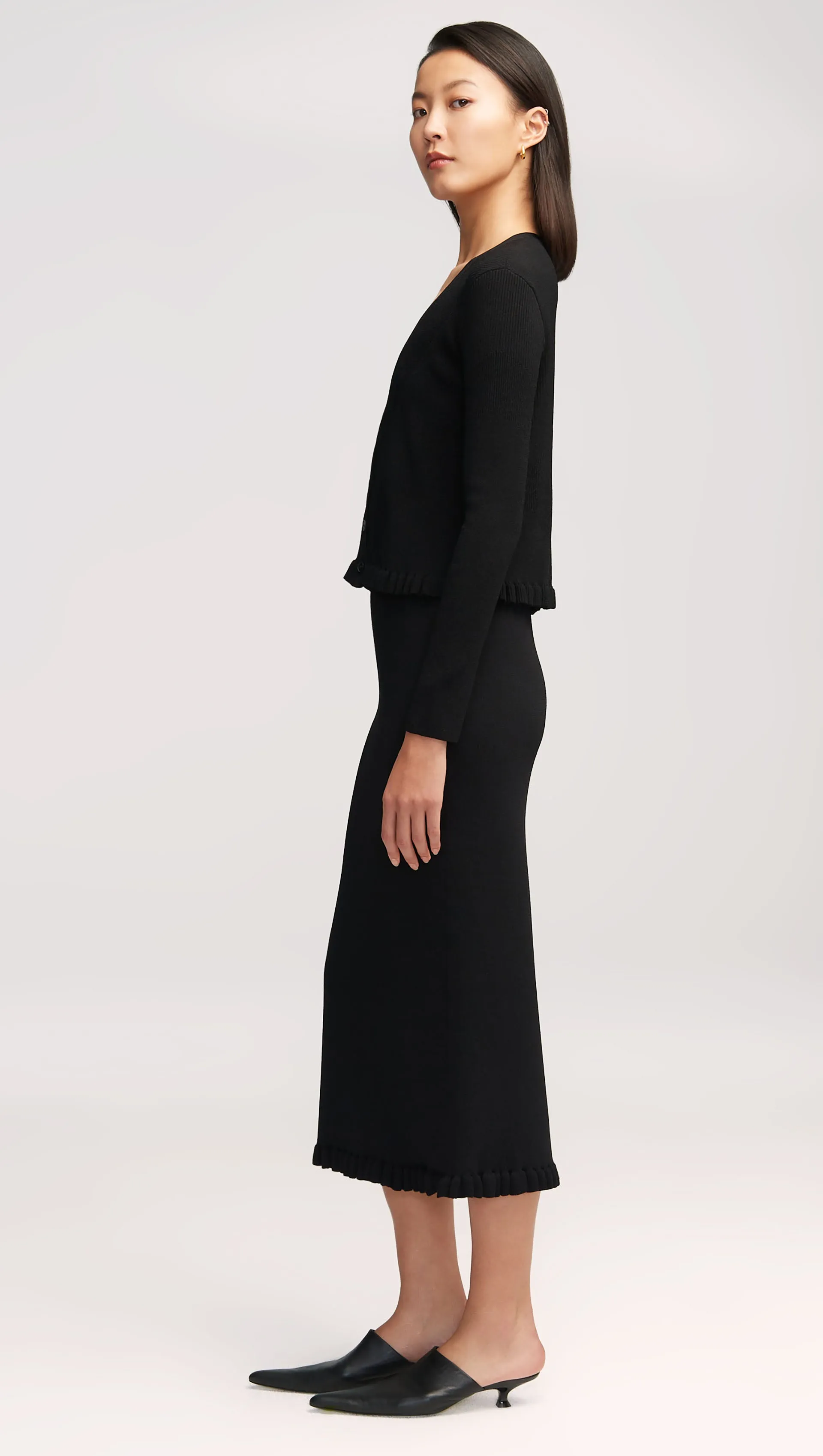 Cropped Ribbed Cardigan in Stretch Rayon | Black