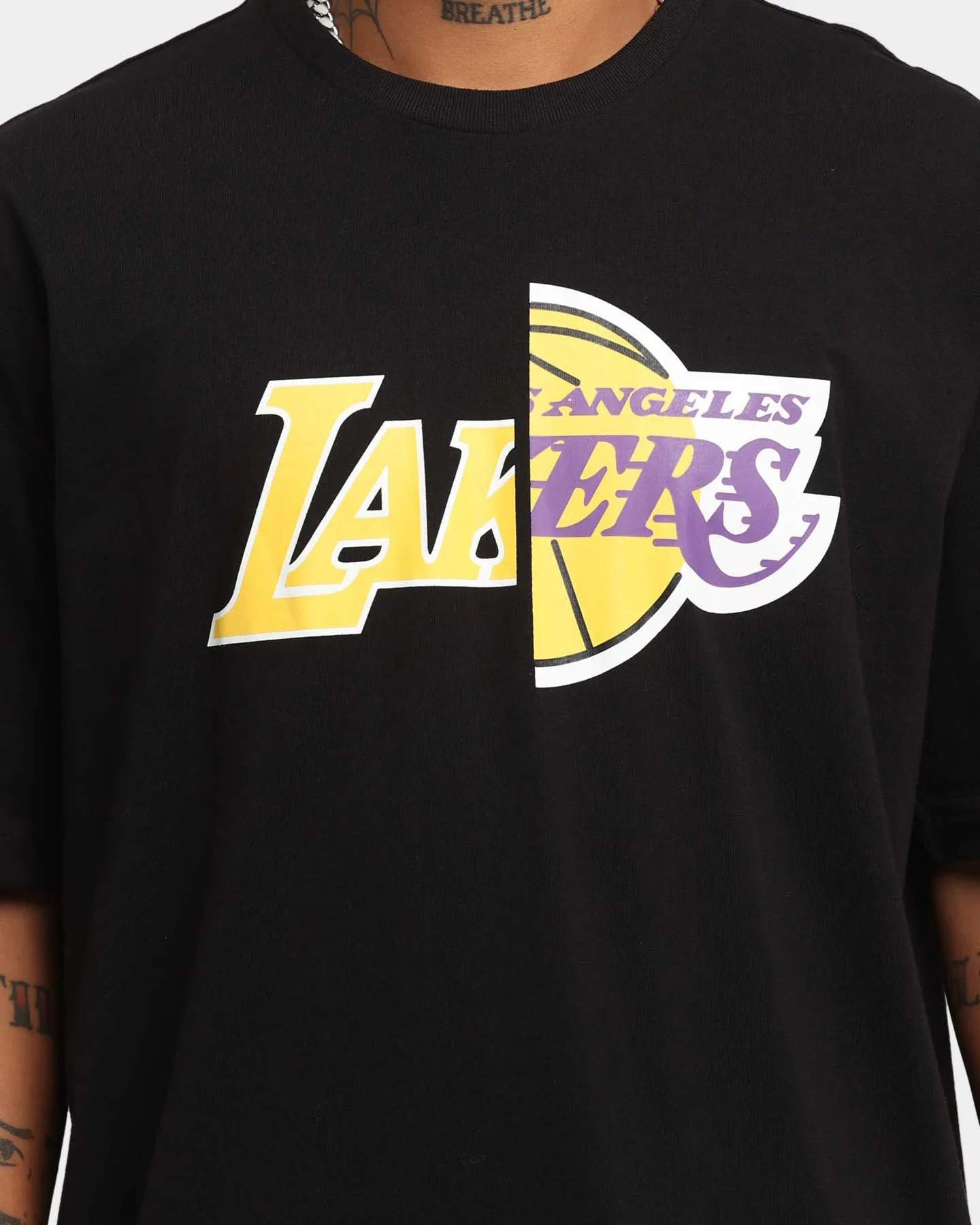 New Era Los Angeles Lakers Oversized Spilt T-Shirt Black